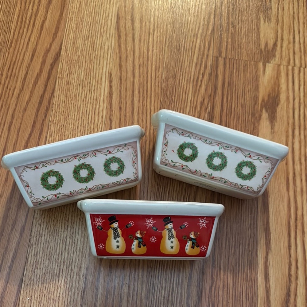 Festive Ceramic Holiday Planter Trio - Wreath & Snowman Designs